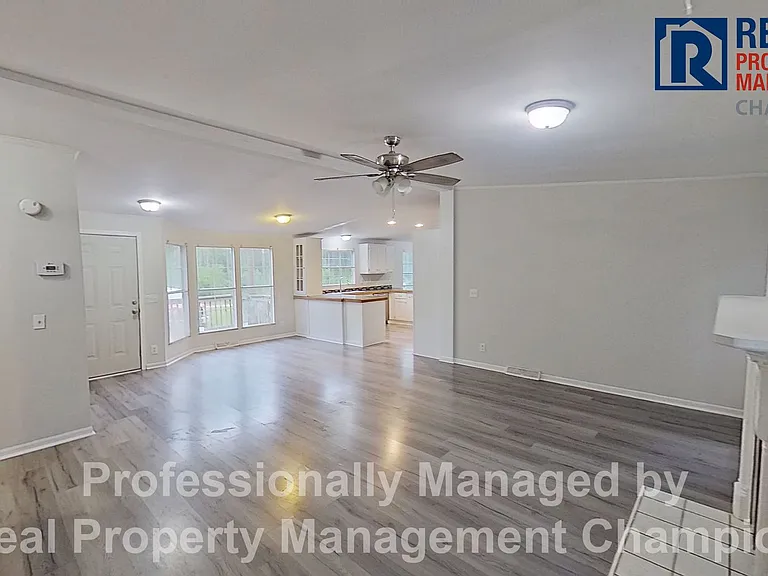 20 Deer Ridge Dr E — Photo 4