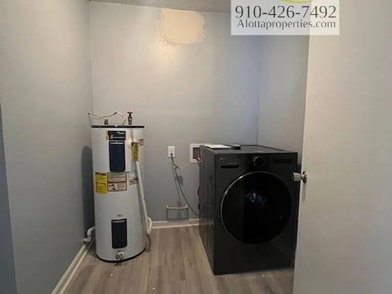 3250 Willard Dr #1 — Photo 4