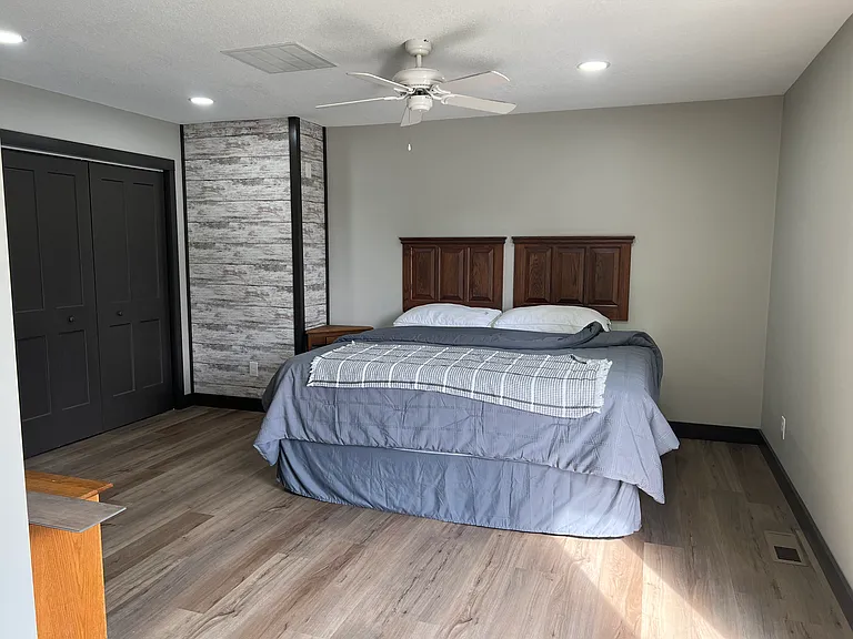 110 W Hammond St — Photo 3