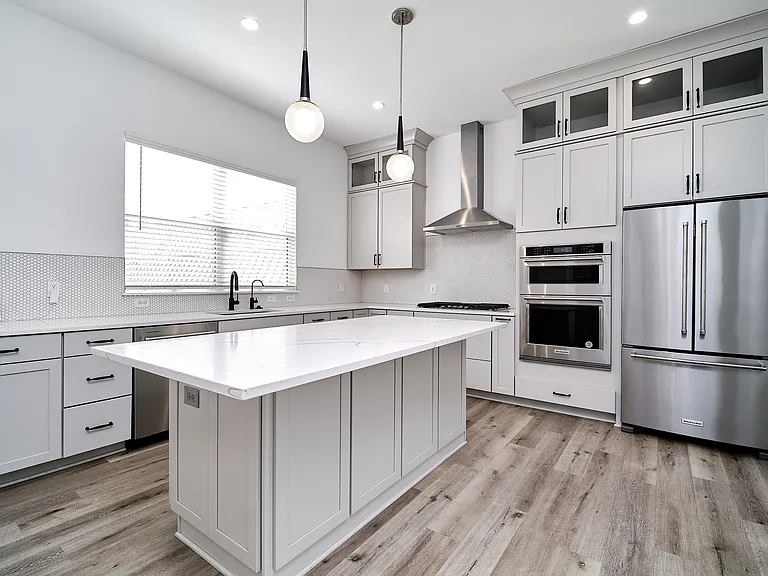 519 Fulton St — Photo 15