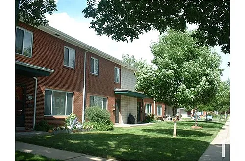 4919 E Thrill Pl Photo 1