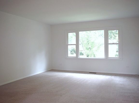 4th image of 1890 Marigold Ln