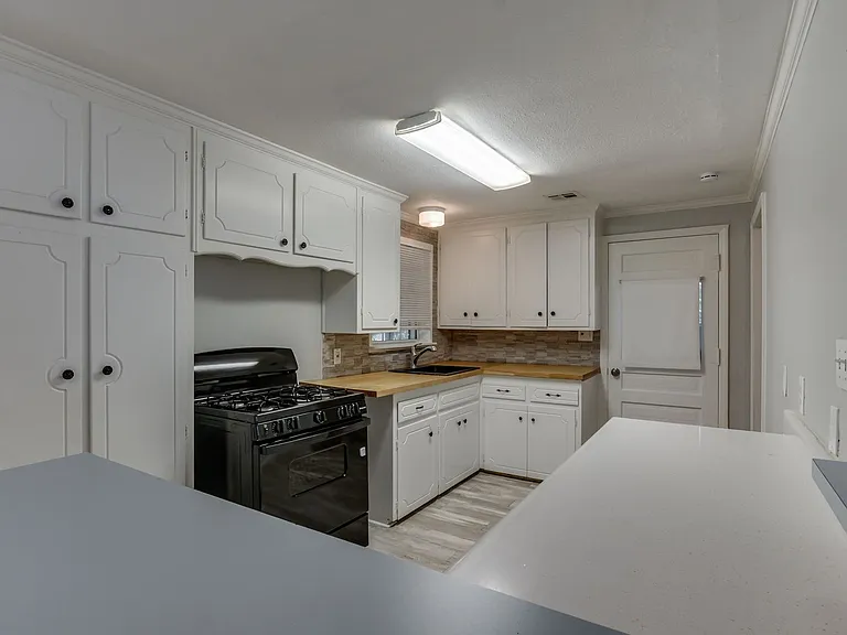 3628 Firethorn Dr — Photo 14