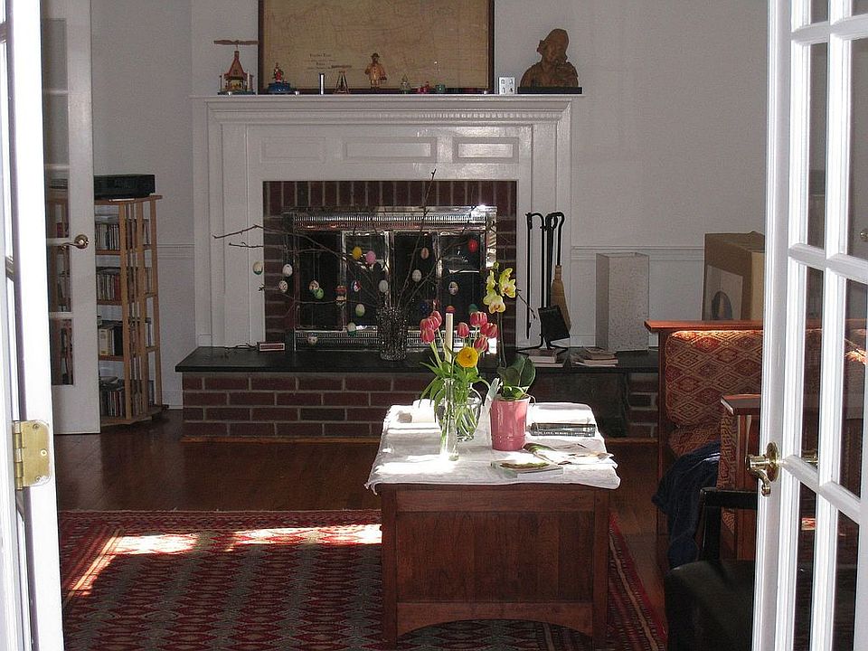 Formal Living room w FP
