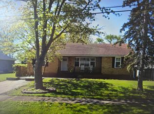 1215 E Farragut St, Crown Point, IN 46307