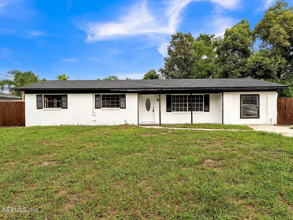 1st image of 8029 TRIUMPH Lane