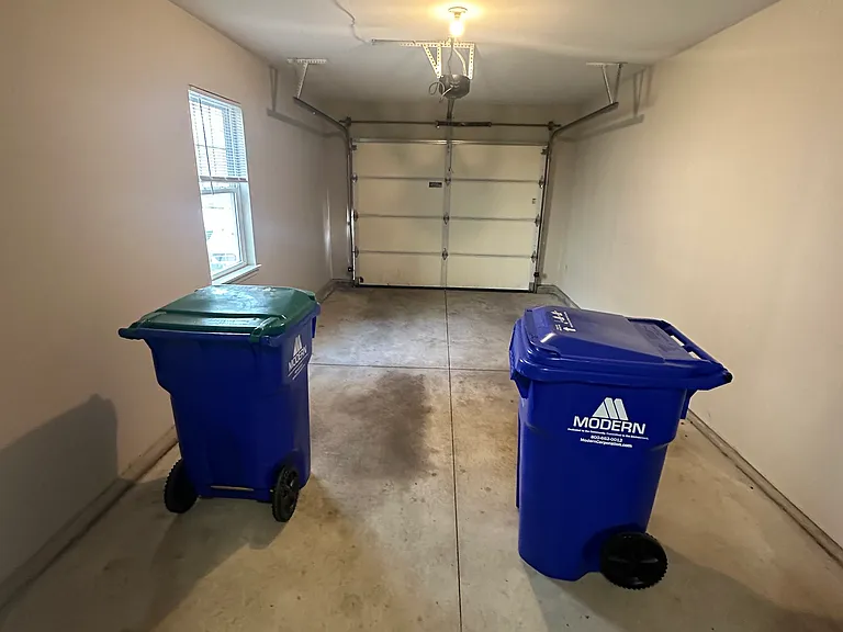 Dockside Village Apartments — Photo 39