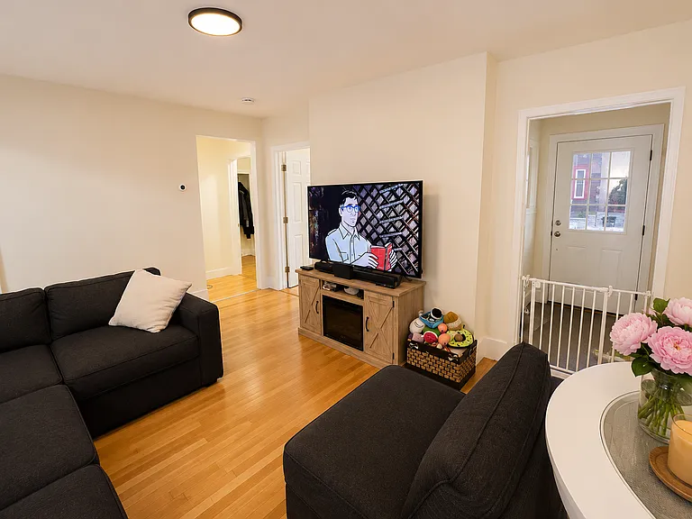 19 Fayette St #1 — Photo 3