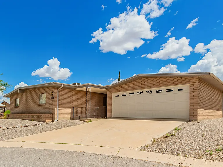 16381 S Observatory Pl — Photo 2