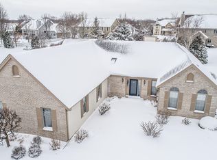 W145N7107 Northwood Dr, Menomonee Falls, WI 53051