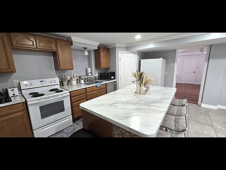 13103 Imperial Ct #1 — Photo 16