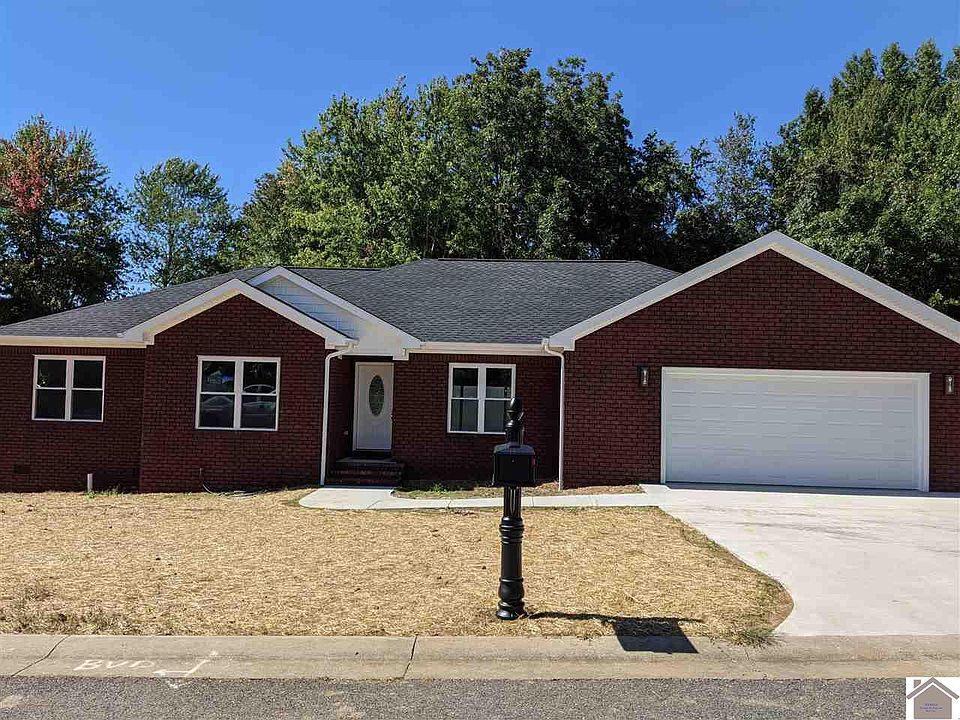 1st image of 220 Meadow Rdg