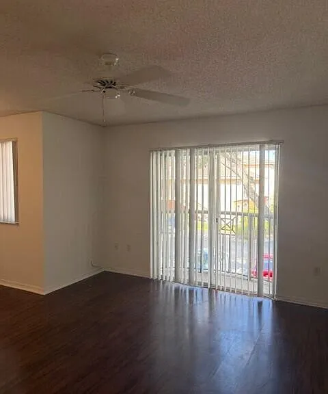 4195 N Haverhill Rd #319 — Photo 2