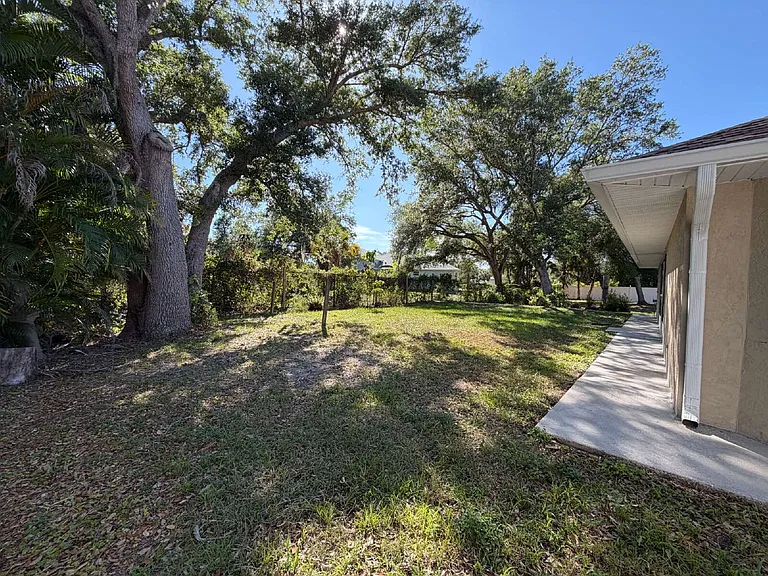 4847 Luther Ave — Photo 26