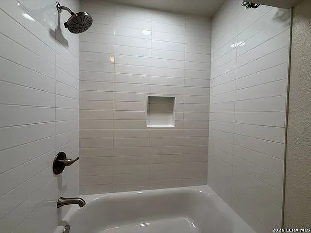 1910 McKinley Ave — Photo 14