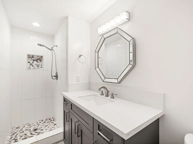 41 Oakleaf Ave — Photo 12