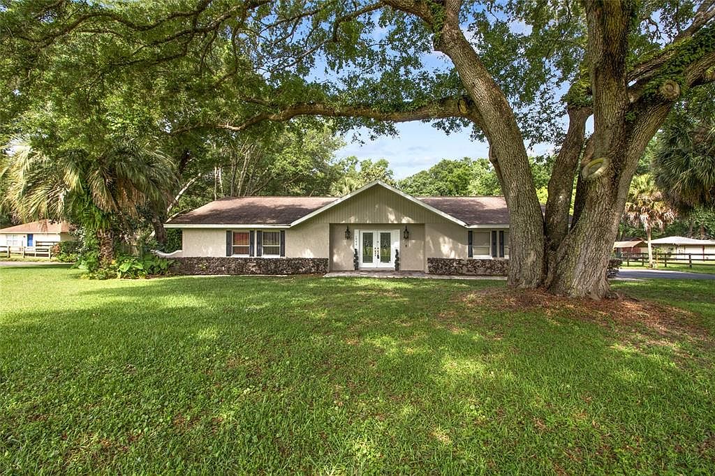 1960 SE 52nd Ct, Ocala, FL 34480 | MLS #OM673273 | Zillow