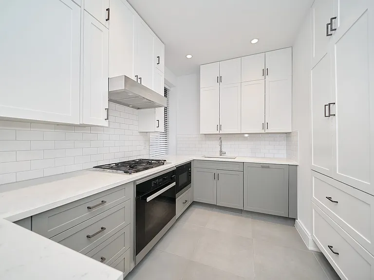 325 W 93rd St #5D — Photo 3