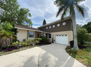1201 Crossbow Ln, Tarpon Springs, FL 34689