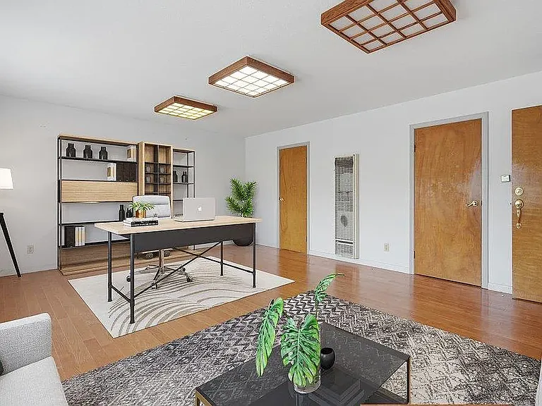 565 Crespi Dr — Photo 13