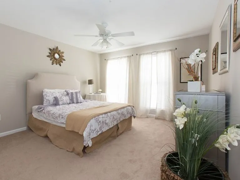1615 Elmwood Ct #205 — Photo 5