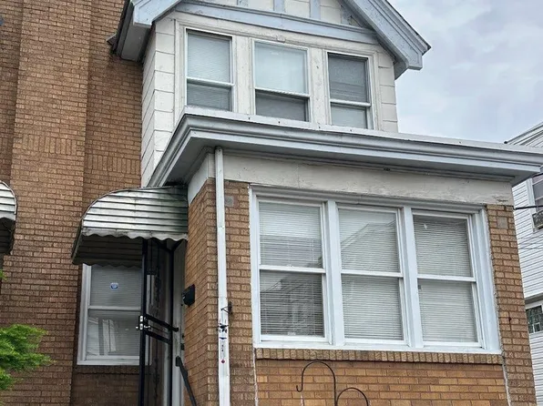 4714 Loring St, Philadelphia, PA 19136