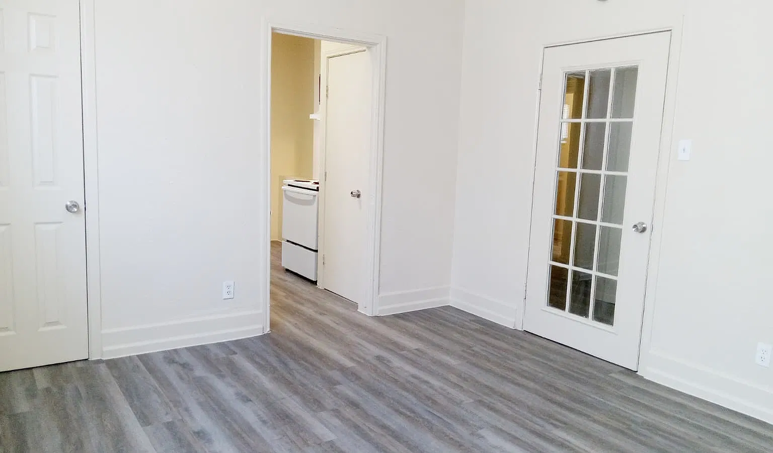 4 bed, 1329 sqft, $1,199 — Photo 3