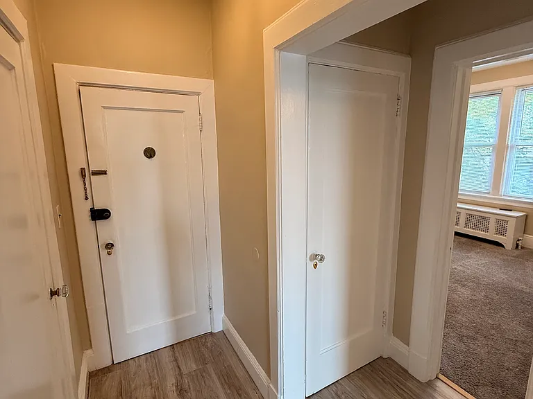 48 Grand Ave #2R — Photo 8