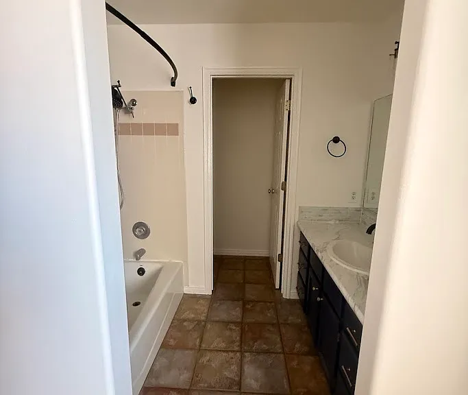 253 Colonial Way — Photo 35