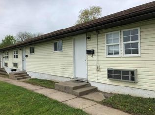 402 6th St APT C, Monett, MO 65708