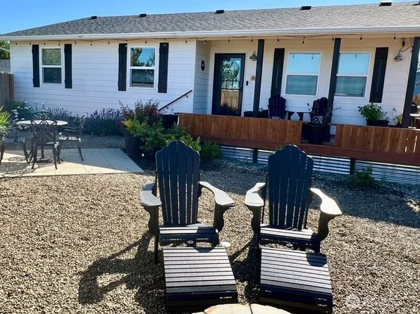 811 346th Place, Ocean Park, WA 98640
