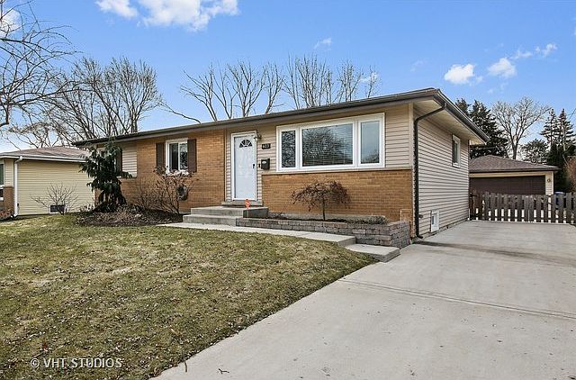 1st image of 603 Elderberry Ln
