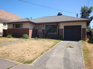 8106 39th Ave SW, Seattle, WA 98136