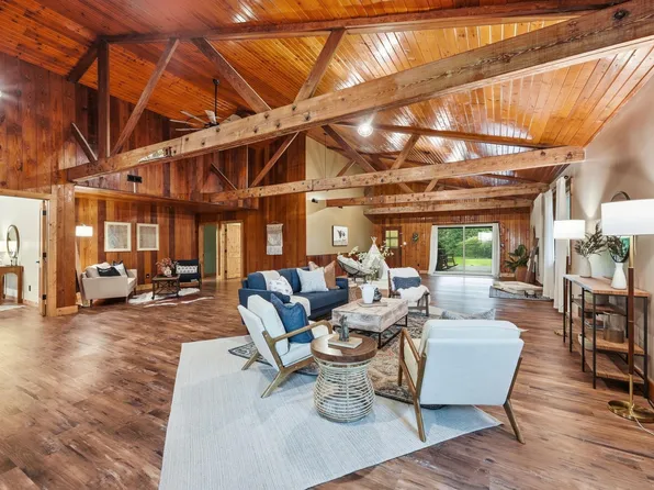 9175 W 800 N, Huntington, IN 46750