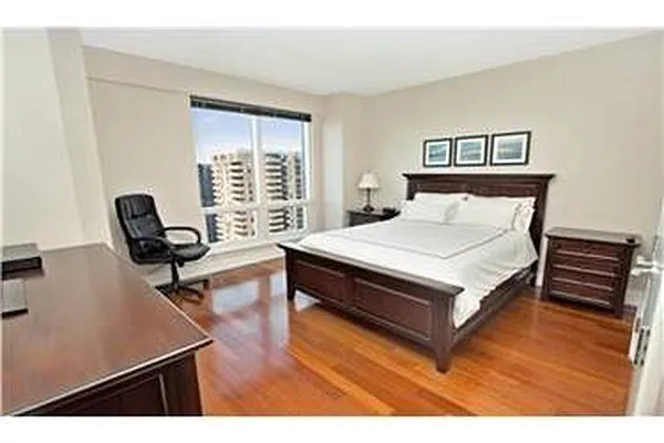 Rented by Douglas Elliman | media 15