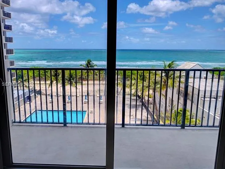 9273 Collins Avenue Cu #212 — Photo 8