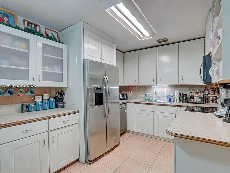 2200 SW 42nd Way — Photo 5