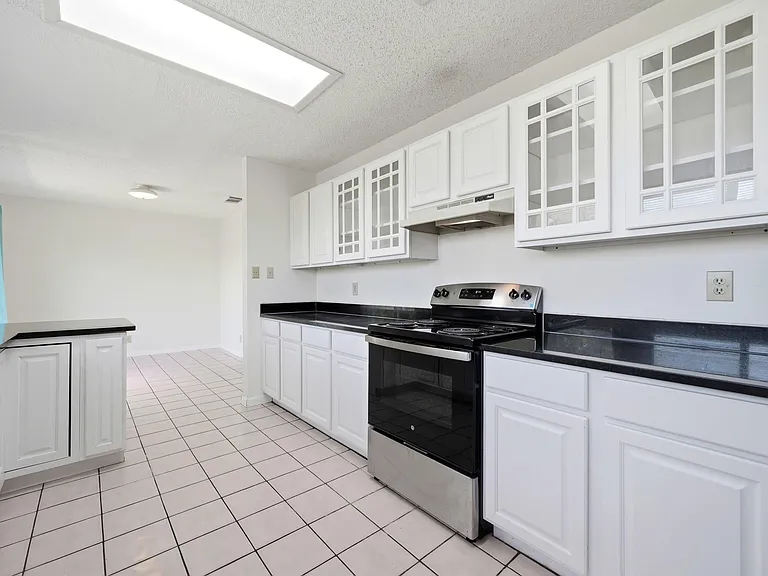 4507 Sherwood Way — Photo 10