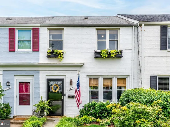 1605 Woodbine St, Alexandria, VA 22302