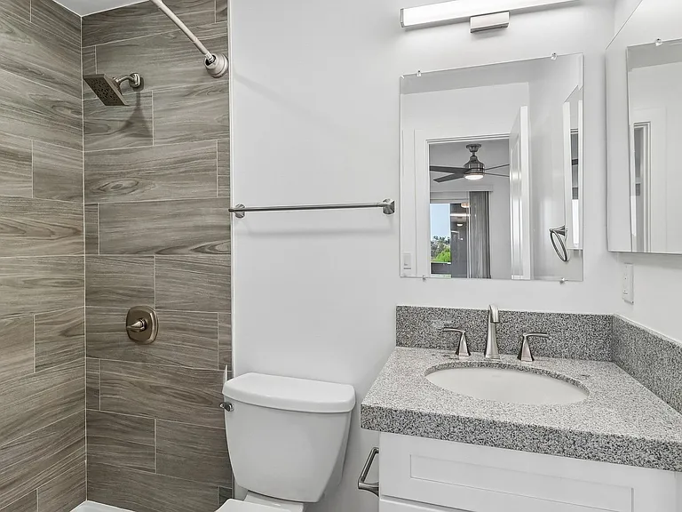 Renovated Oceanside Apartment Homes-MOVE IN PROMOTION! — Photo 22