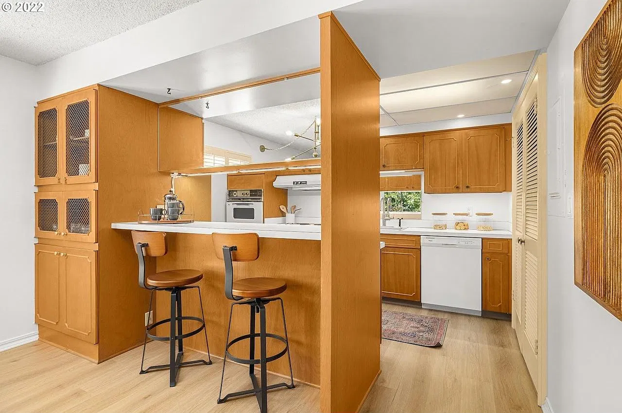 1 bed, 900 sqft, $3,400 — Photo 1