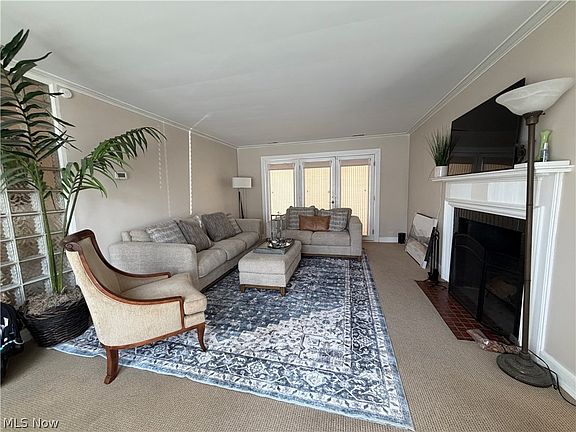 4th image of 3252 Stahl Ave NW