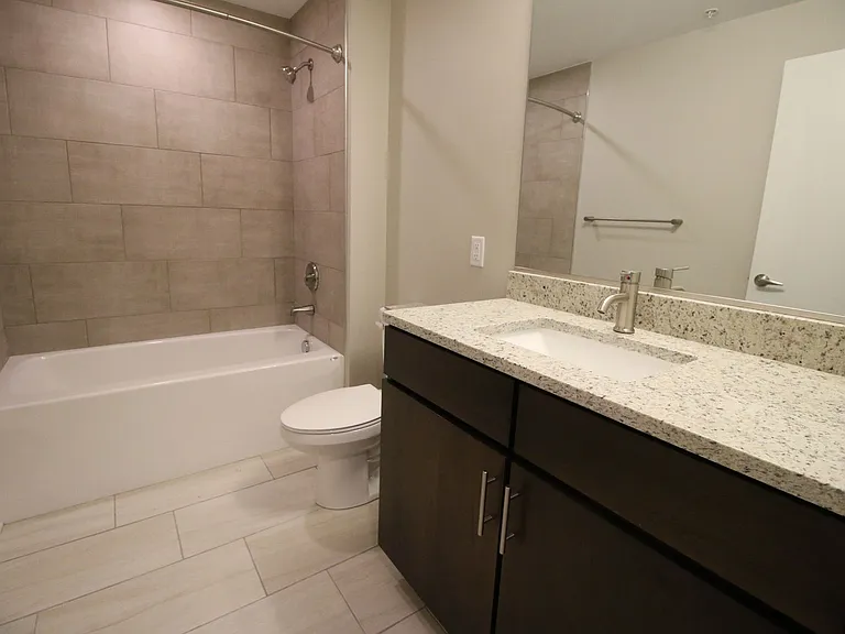 Main2525 — Photo 17