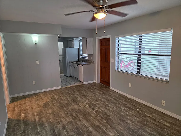 2939 Los Altos Dr #B — Photo 4