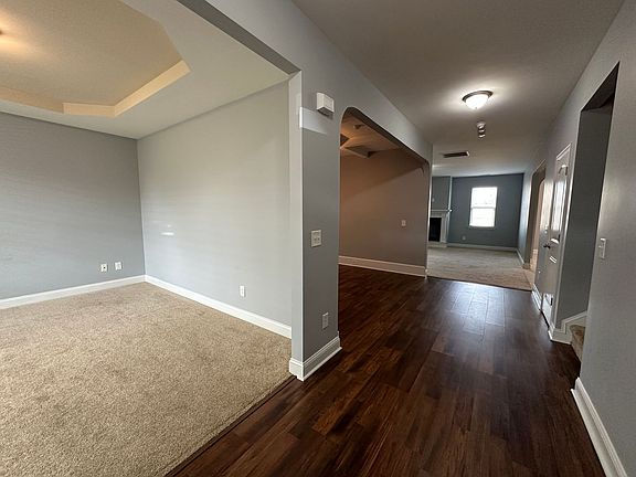5th image of 2149 Heathcote Dr