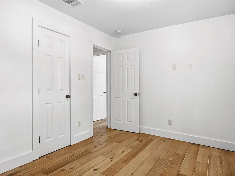 6802 Villita Avenida St — Photo 23