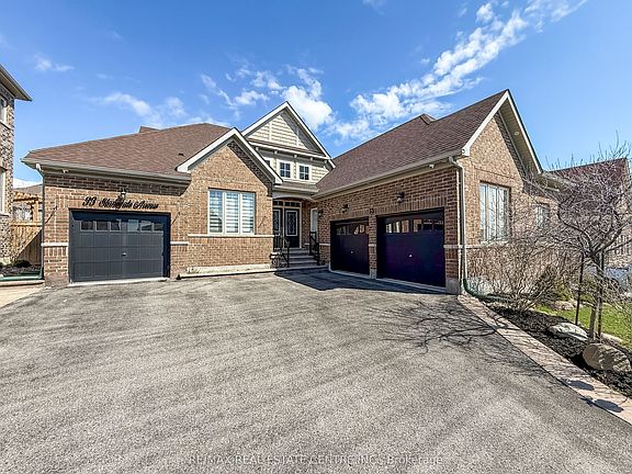 3rd image of 33 Stonegate Ave