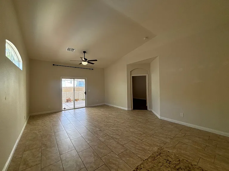 1129 Evening Ridge St — Photo 16