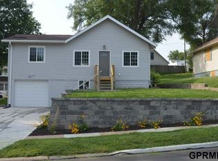 3611 Vinton St, Omaha, NE 68105