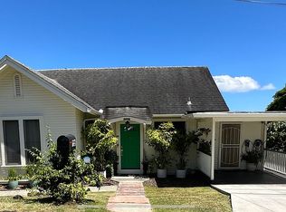 2818 Laola Pl, Honolulu, HI 96813